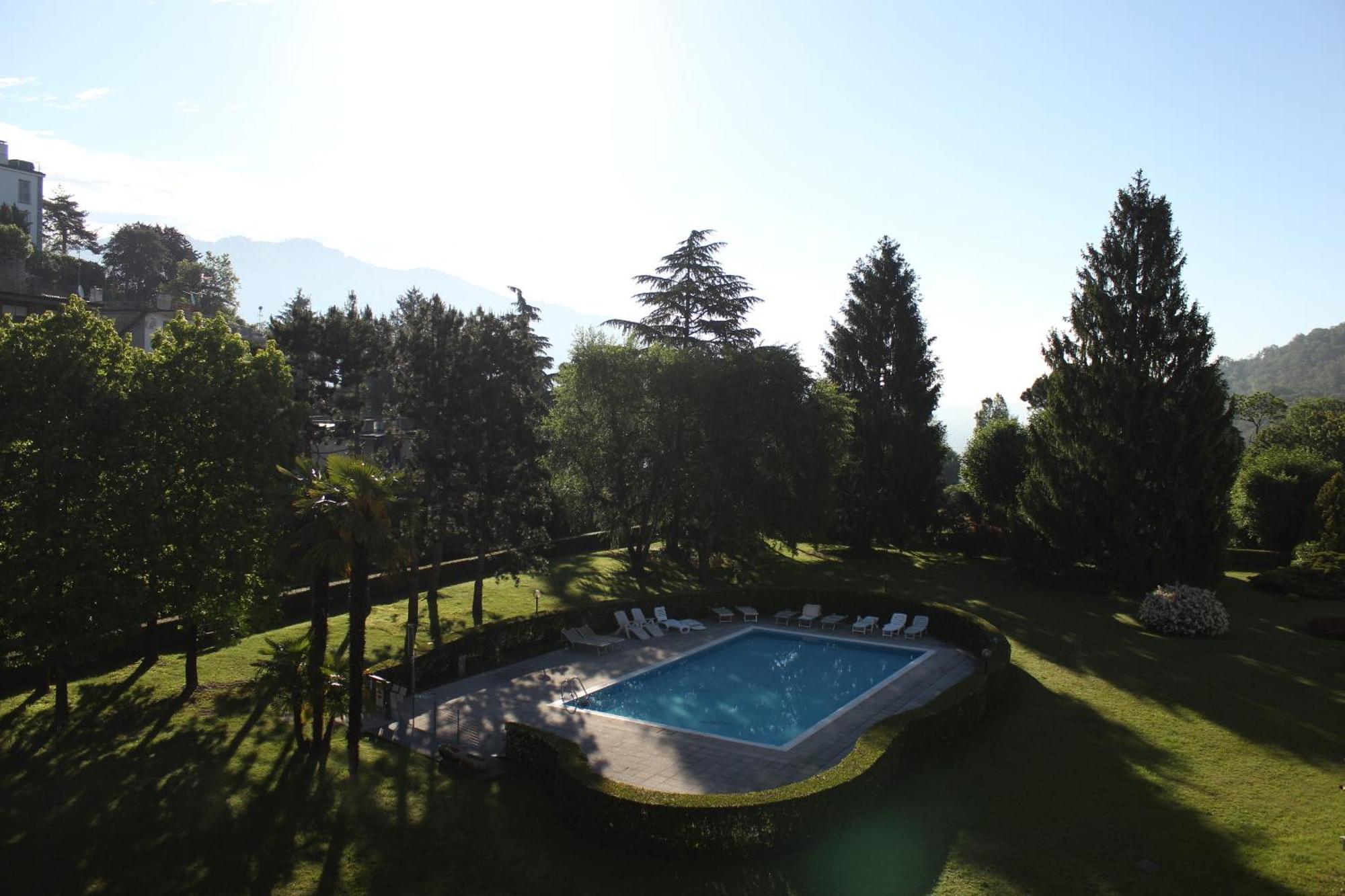Apartamento Cosy In The Park Como Exterior foto